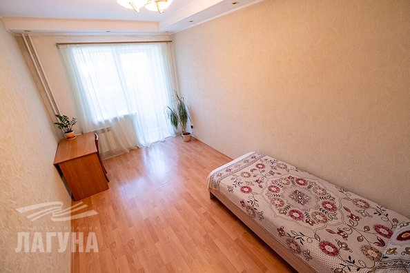 
   Продам 3-комнатную, 91.8 м², Вершинина ул, 38

. Фото 9.