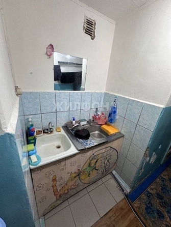 
   Продам секционку, 14 м², Сергея Лазо ул, 16/1

. Фото 5.