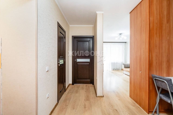 
   Продам 1-комнатную, 42.1 м², Сибирская ул, 104/4

. Фото 10.