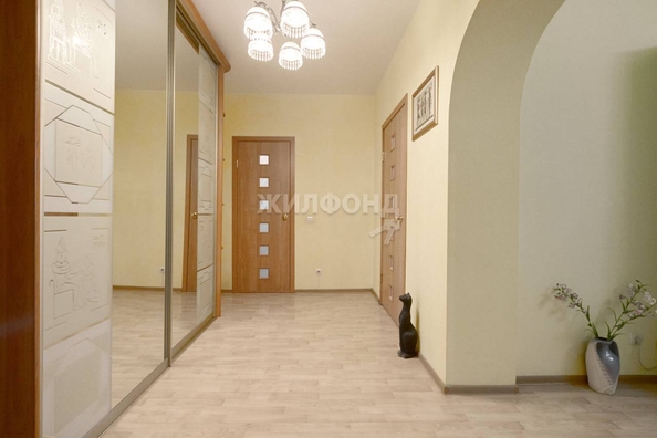 
   Продам 1-комнатную, 51 м², Карла Маркса ул, 34

. Фото 7.