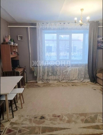 
   Продам 1-комнатную, 27.3 м², Строителей ул, 19

. Фото 2.