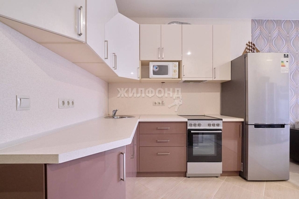 
   Продам 3-комнатную, 57 м², Николая Гумилёва (Северный мкр.) б-р, 4

. Фото 2.