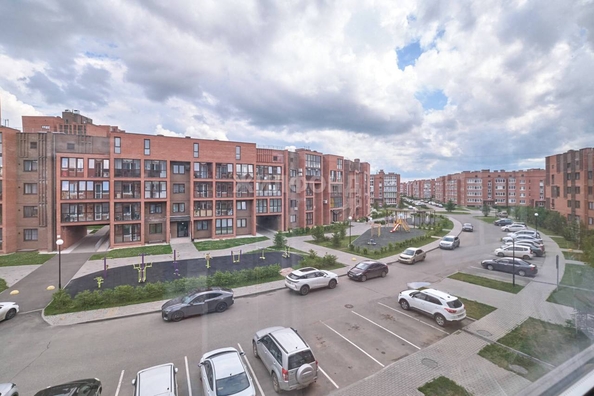 
   Продам 3-комнатную, 57 м², Николая Гумилёва (Северный мкр.) б-р, 4

. Фото 8.