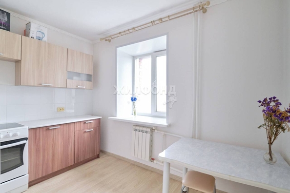 
   Продам 1-комнатную, 30.5 м², Ботанический пер, 3

. Фото 1.