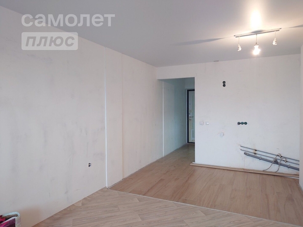 
   Продам студию, 30.1 м², Сергея Вицмана ул, 37

. Фото 2.