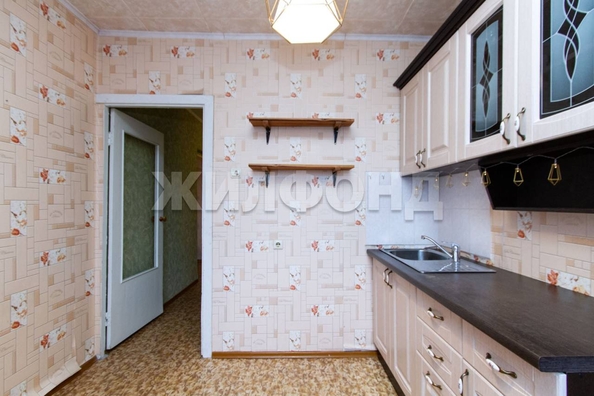 
  Продается 1-комн. квартира, 32.5 м², 5 Армии ул, д. 13
. Фото 3.