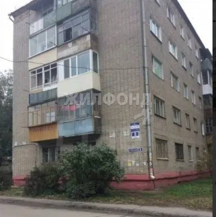 
   Продам 3-комнатную, 58 м², Суворова ул, 3

. Фото 2.