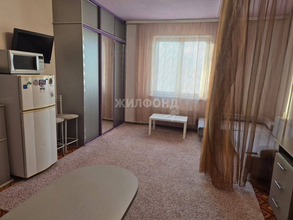 
   Продам студию, 33 м², Дзержинского ул, 40

. Фото 3.