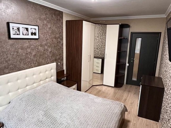 
   Продам 2-комнатную, 62 м², Герасименко ул, 1/8

. Фото 14.