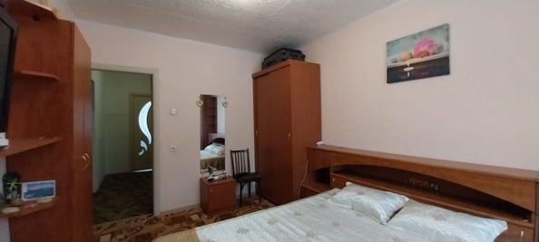 
   Продам 3-комнатную, 65 м², Ивана Черных ул, 24

. Фото 10.