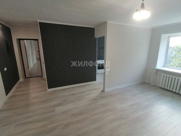 
   Продам 2-комнатную, 43 м², Иркутский тракт, 76

. Фото 9.