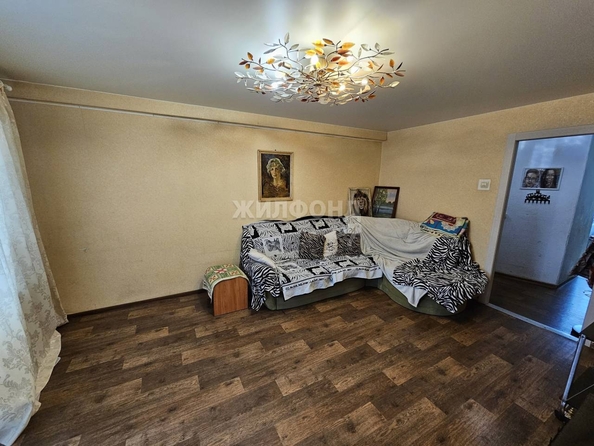 
   Продам 3-комнатную, 62 м², Интернационалистов ул, 35

. Фото 4.