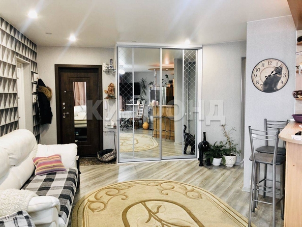 
   Продам 2-комнатную, 61.2 м², Дальне-Ключевская ул, 16а

. Фото 2.