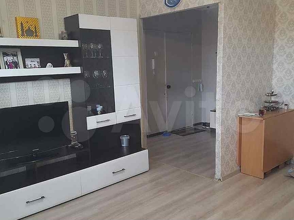 
   Продам 3-комнатную, 64 м², Алтайская ул, 132

. Фото 3.