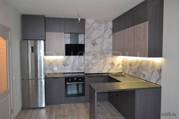 
  Продается 2-комн. квартира, 38.6 м², ЖК Южные Ворота, Титова дом 12а
. Фото 1.