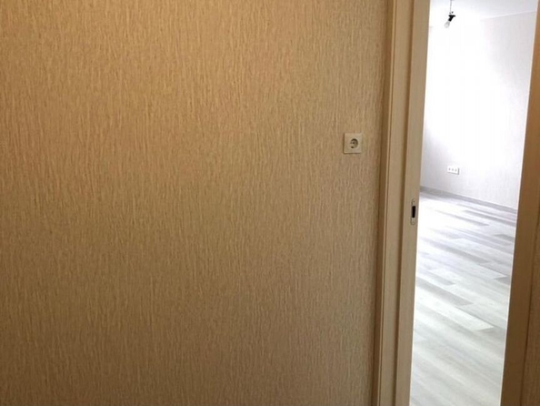 
  Продается 1-комн. квартира, 38 м², Киевская ул, д. 1
. Фото 9.