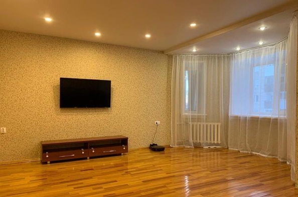
  Продается 4-комн. квартира, 114 м², Промышленный пер, д. 1/2
. Фото 3.