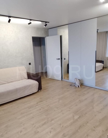
  Продается 3-комн. квартира, 62.2 м², Солнечная ул, д. 23
. Фото 5.