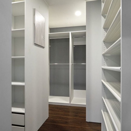 
  Продается 3-комн. квартира, 129 м², Трифонова ул, д. 22
. Фото 13.