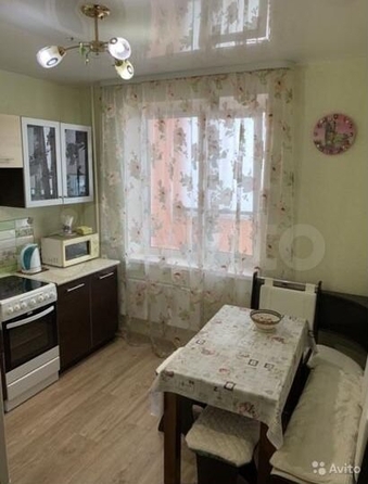 
  Продается 1-комн. квартира, 46 м², Ленская ул, д. 51
. Фото 2.