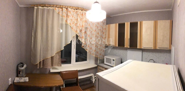 
   Продам 1-комнатную, 36 м², Алтайская ул, 132

. Фото 2.