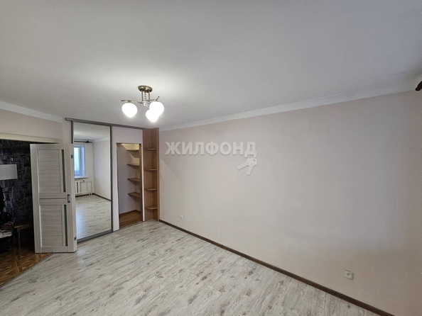 
   Продам 1-комнатную, 38 м², Мельничная ул, 45а

. Фото 1.