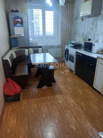 
   Продам 2-комнатную, 64 м², Рабочая 1-я ул, 2а

. Фото 1.