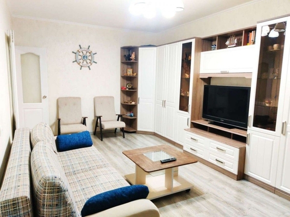 
   Продам 2-комнатную, 62.8 м², Андрея Крячкова ул, 21

. Фото 5.