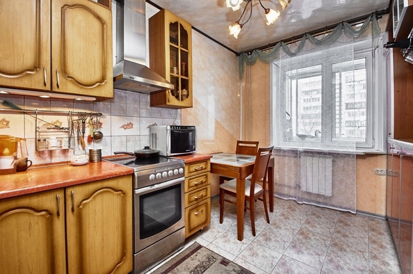 
   Продам 3-комнатную, 63.5 м², Сибирская ул, 104

. Фото 6.