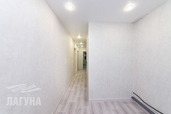 
   Продам 3-комнатную, 61.8 м², Ивана Черных ул, 97/2

. Фото 9.