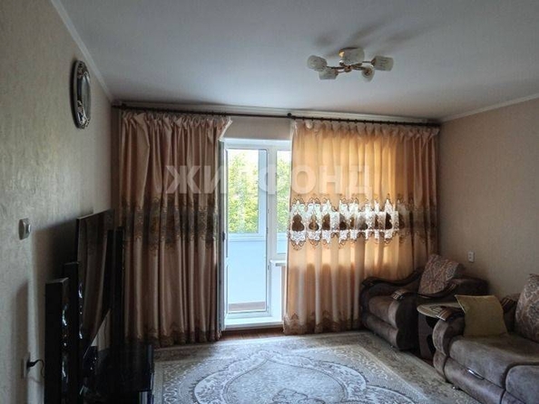 
   Продам 3-комнатную, 64 м², Лебедева ул, 64

. Фото 1.