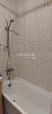 
  Сдам в аренду 1-комнатную квартиру, 44 м², Томск

. Фото 12.