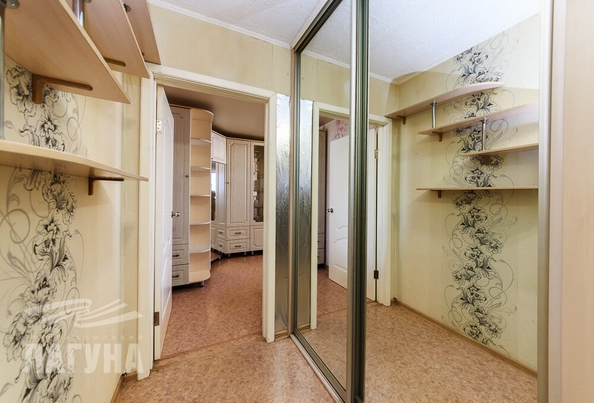 
   Продам 2-комнатную, 42.7 м², Артема ул, 19

. Фото 9.