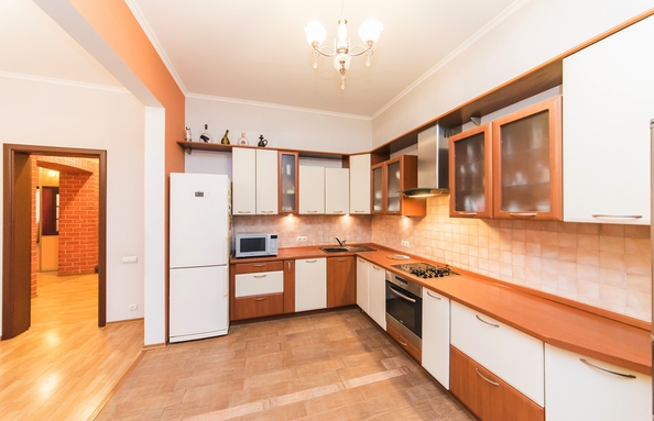 
   Продам коттедж, 445.4 м², Томск

. Фото 8.