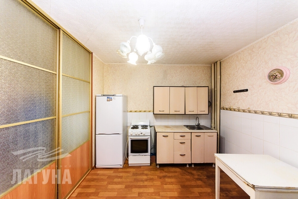 
   Продам 2-комнатную, 49.1 м², Любы Шевцовой ул, 15

. Фото 10.