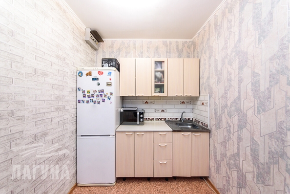 
   Продам 1-комнатную, 39.4 м², Обручева ул, 12

. Фото 2.