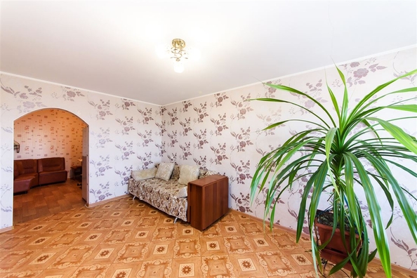 
   Продам 2-комнатную, 49.2 м², Любы Шевцовой ул

. Фото 6.