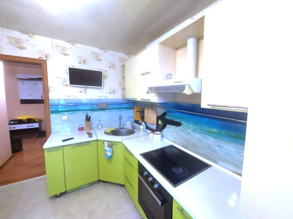 
  Сдам в аренду 3-комнатную квартиру, 80.2 м², Томск

. Фото 2.