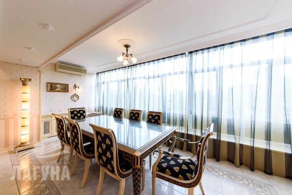 
   Продам 3-комнатную, 153.9 м², Дзержинского ул, 27

. Фото 31.