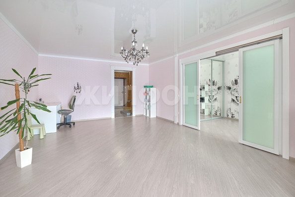 
  Сдам в аренду 1-комнатную квартиру, 220 м², Томск

. Фото 24.