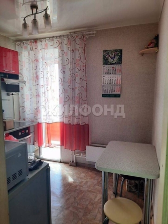 
   Продам 1-комнатную, 32.9 м², Старо-Деповская ул, 1

. Фото 4.