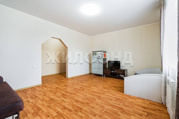 
   Продам 1-комнатную, 45.5 м², Кольцевой проезд, 8а

. Фото 11.