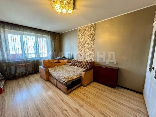 
   Продам 2-комнатную, 60.9 м², Урожайный пер, 32

. Фото 2.
