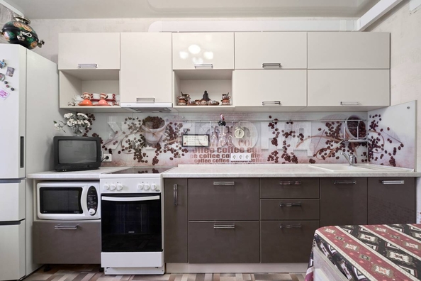 
   Продам 2-комнатную, 55.9 м², Энтузиастов ул, 37

. Фото 1.