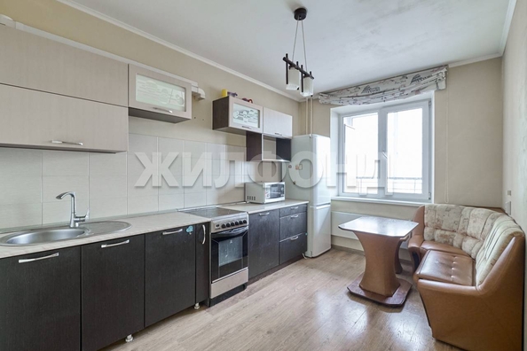 
   Продам 2-комнатную, 59 м², Урожайный пер, 29/1

. Фото 1.