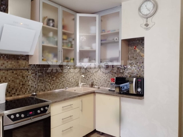 
   Продам 4-комнатную, 70.4 м², Сибирская ул, 102/3

. Фото 11.