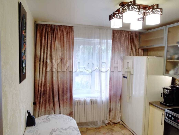 
   Продам 4-комнатную, 70.4 м², Сибирская ул, 102/3

. Фото 13.