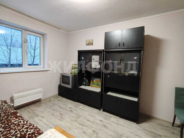 
  Сдам в аренду 1-комнатную квартиру, 18 м², Томск

. Фото 1.