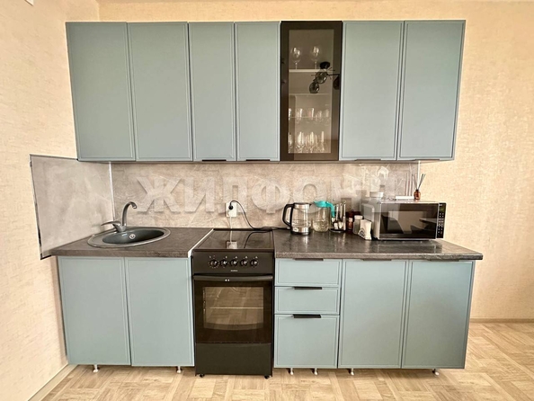 
  Продается 2-комн. квартира, 56.7 м², Пришвина ул, д. 52
. Фото 2.