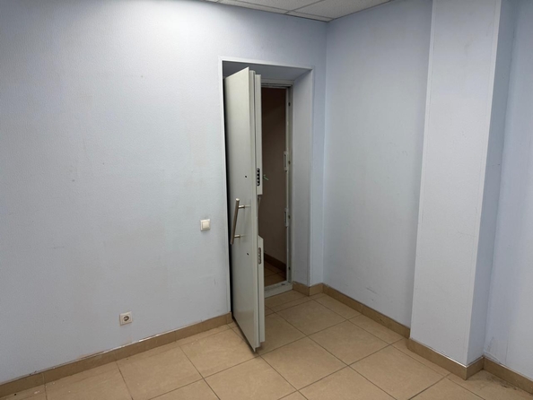 
  Сдается универсальное помещение, 240 м², Иркутский тракт, д. 26
. Фото 20.